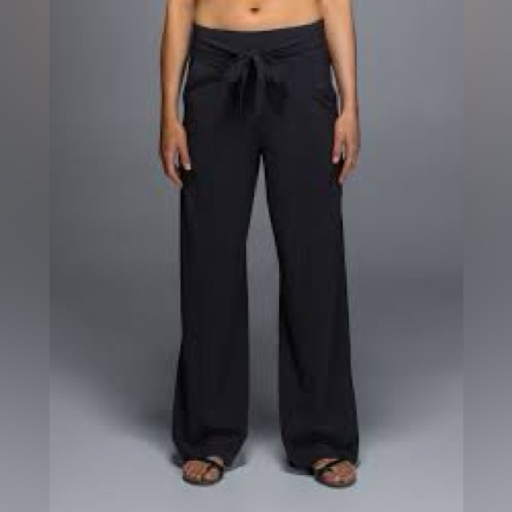 Lululemon noir pants wide leg trouser ; first release